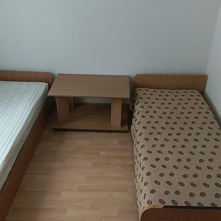 Sviatoshyn Aparthotel Kiev Esterno foto